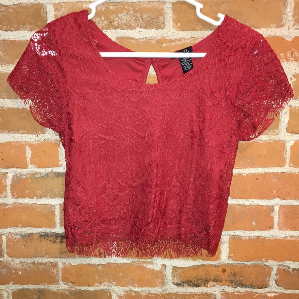 💗 2 for 10 sale💗 Rue 21 lace crop top